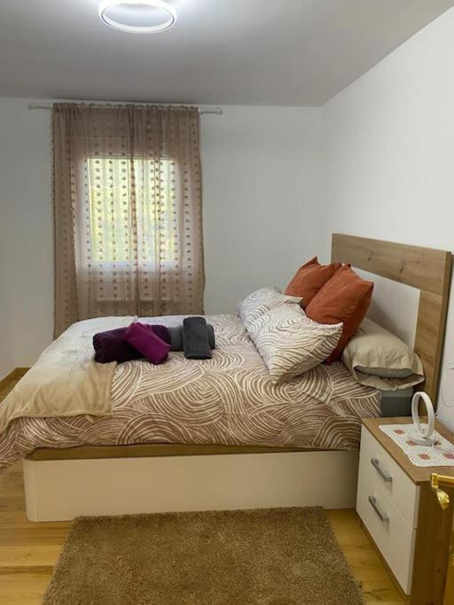 Casa Do Feligres E Da Alsira Villa Nogueira de Abaixo ภายนอก รูปภาพ