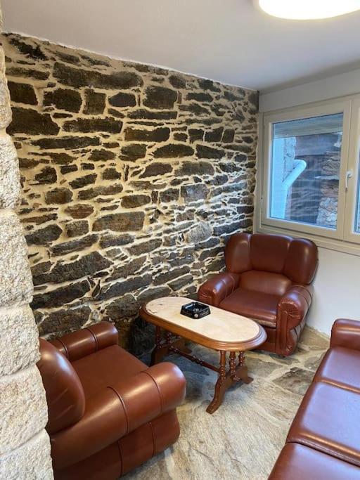 Casa Do Feligres E Da Alsira Villa Nogueira de Abaixo ภายนอก รูปภาพ