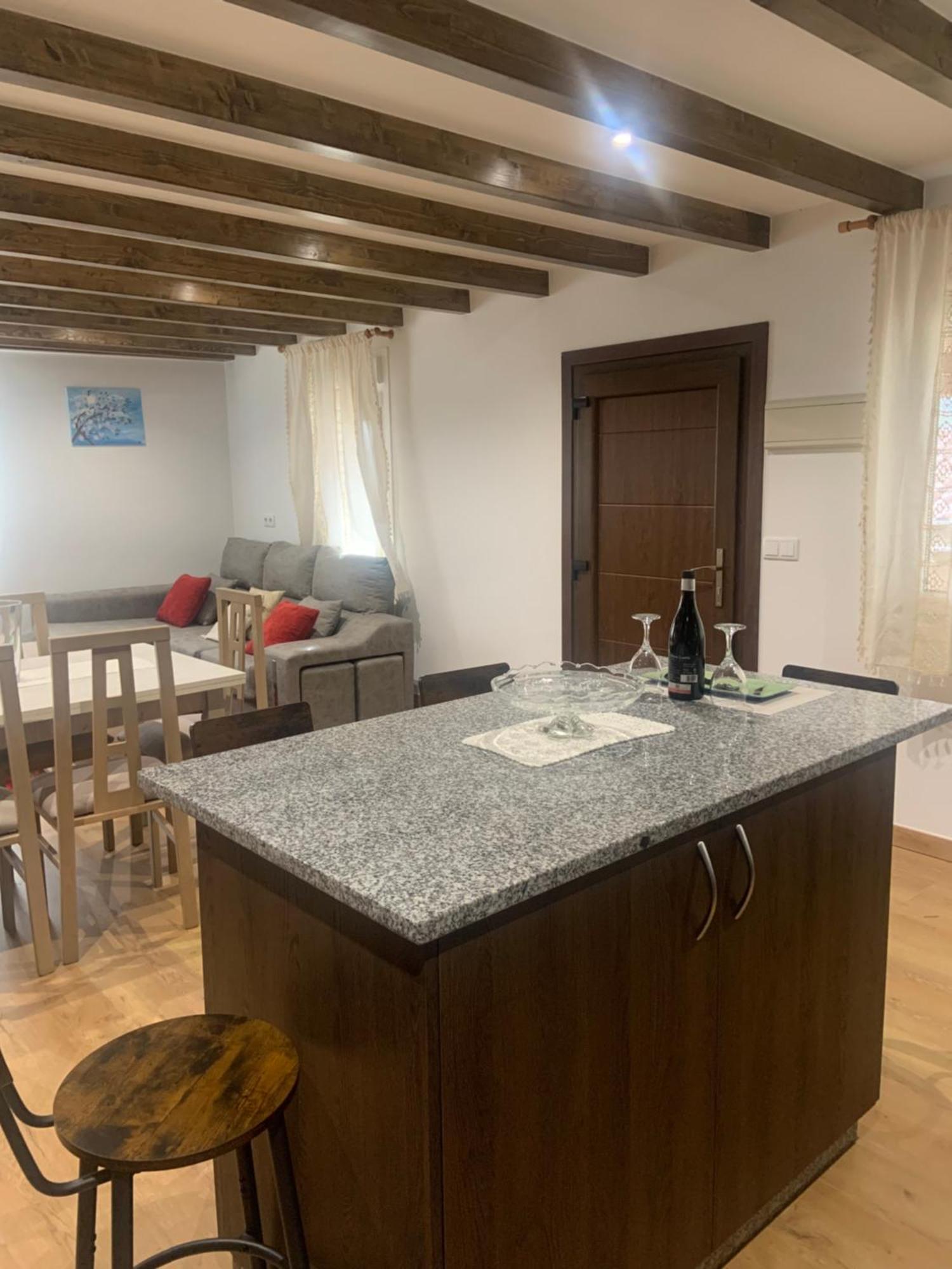 Casa Do Feligres E Da Alsira Villa Nogueira de Abaixo ภายนอก รูปภาพ